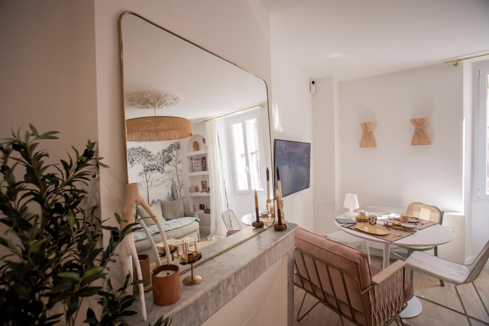 Appartement Coup De Coeur Centre Village Et Plage Climatise 3 Etoiles Terra Cigala Бандоль Экстерьер фото